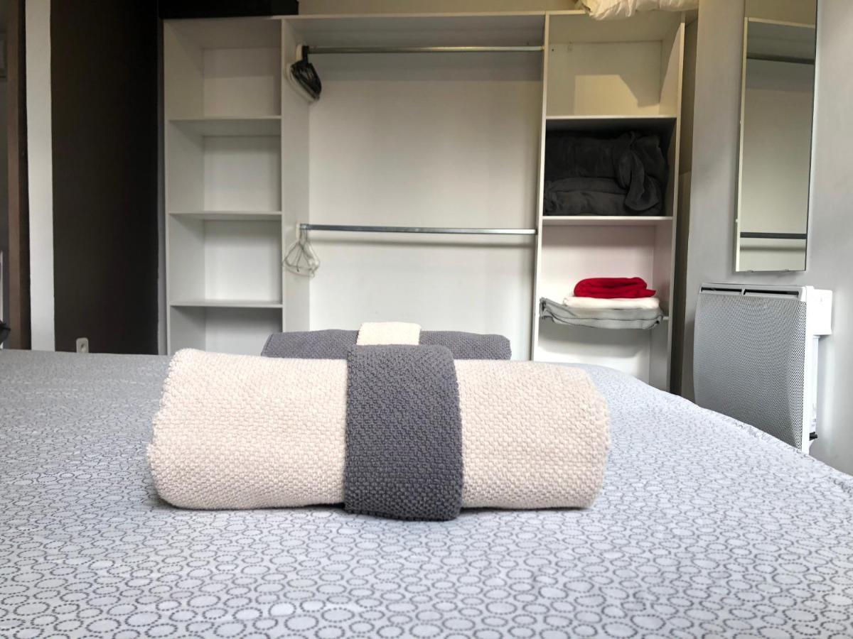 Апартаменты La Cle - Climatisation - Wifi - Parking Gratuit A Proximite Йер Экстерьер фото